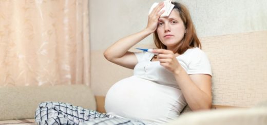 Donna incinta febbre e influenza